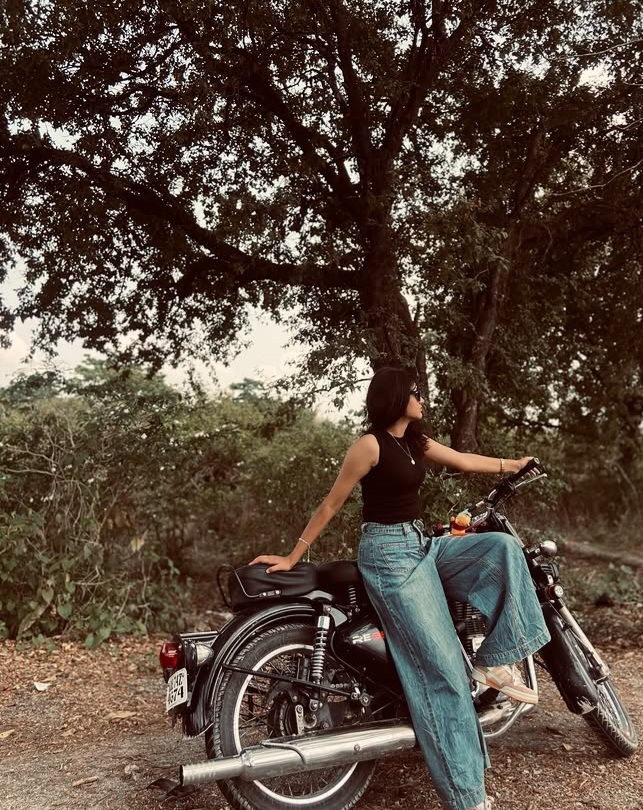 @Aarshu🖤