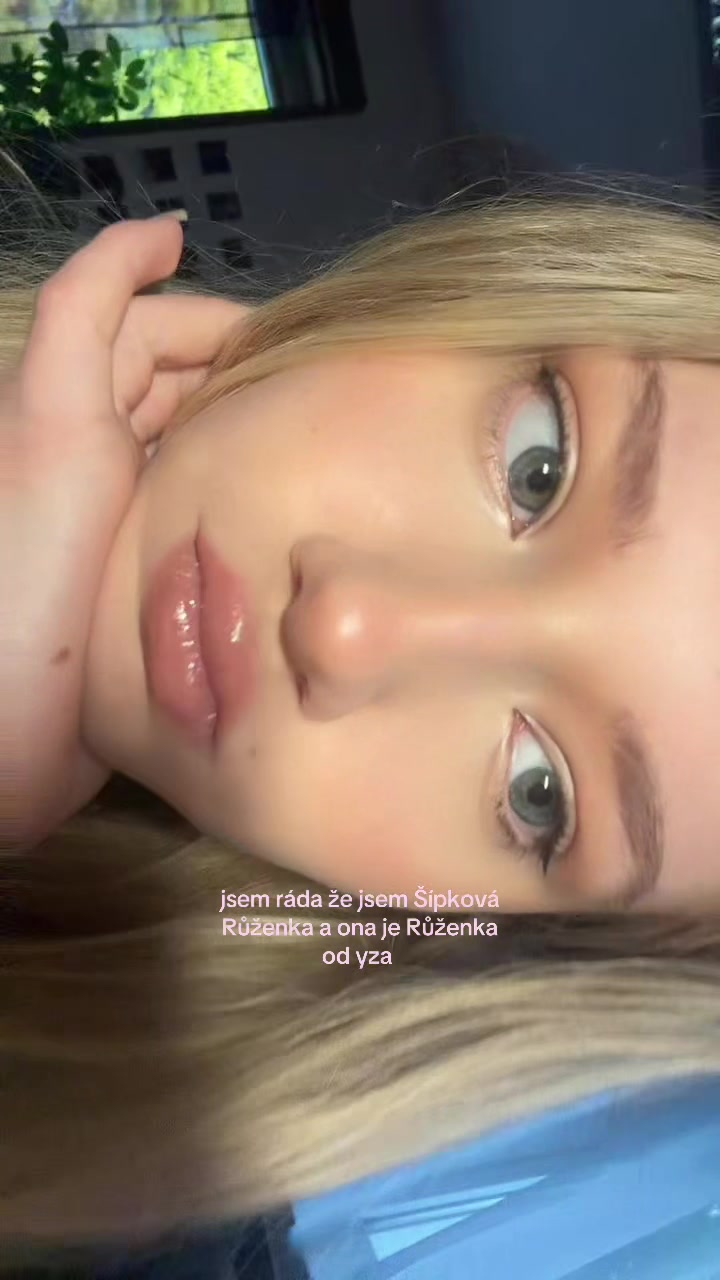 @SofieRen&eacute;eAlex