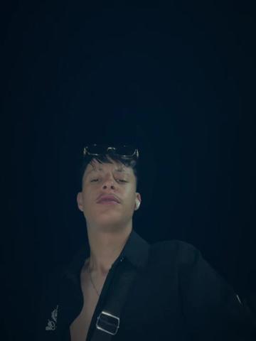 @🦂