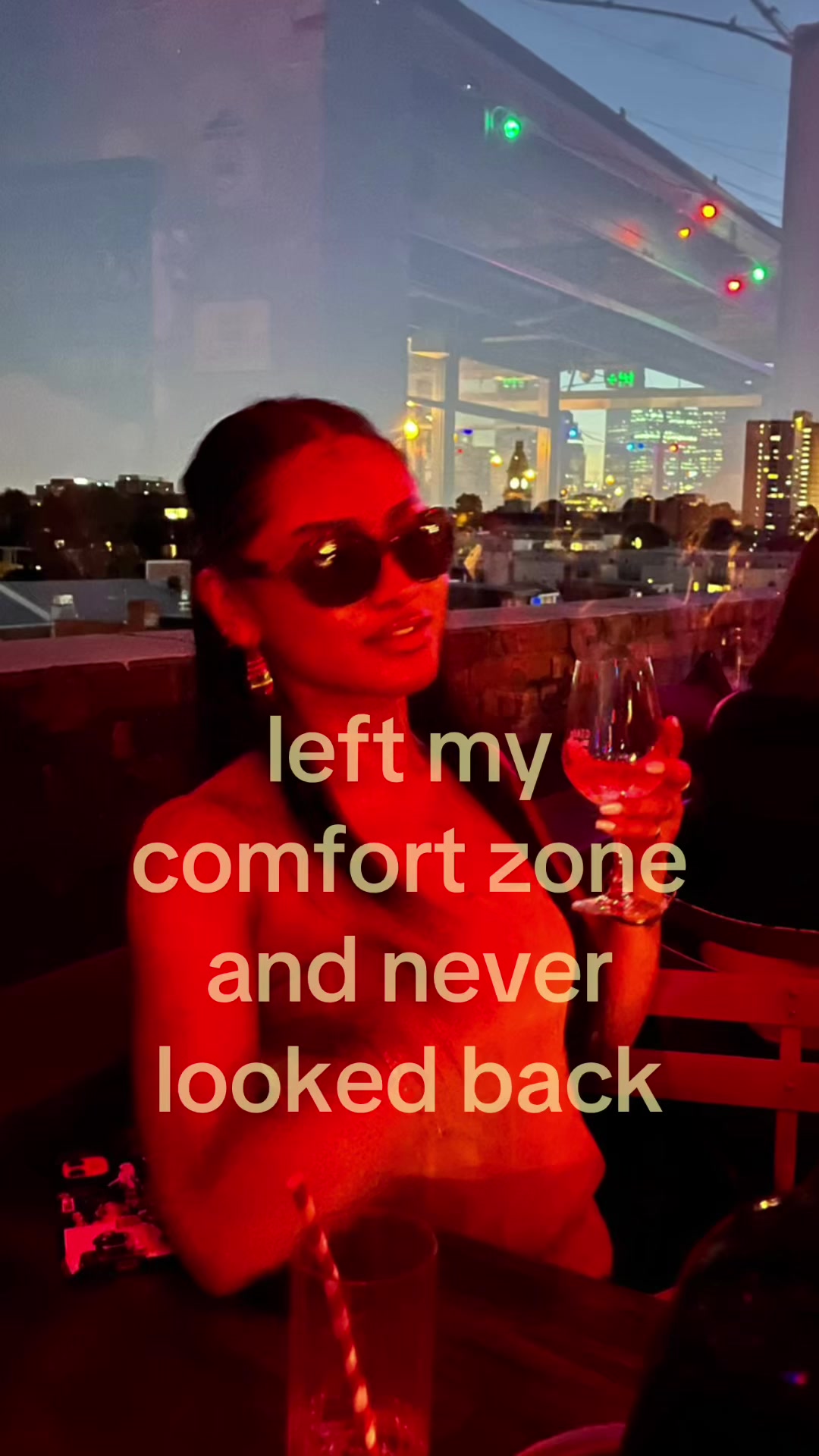 @TH💋NIA