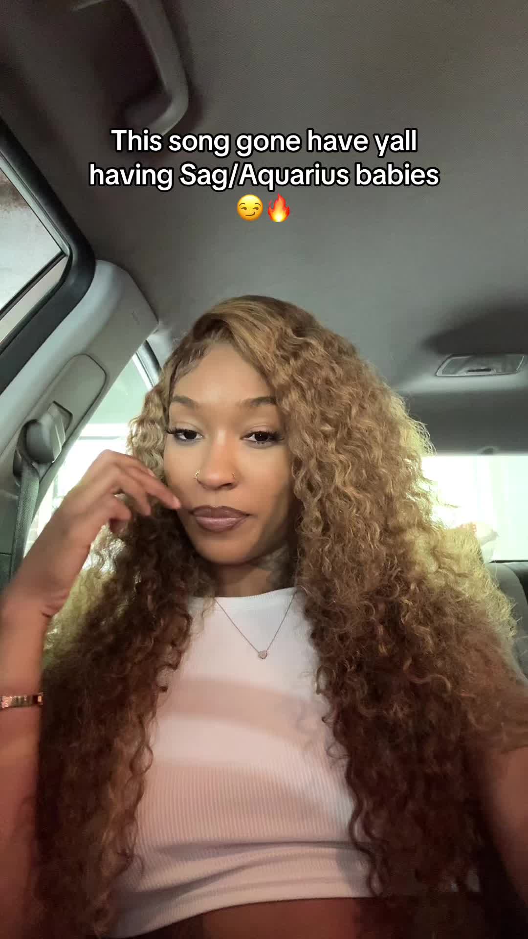@QUI