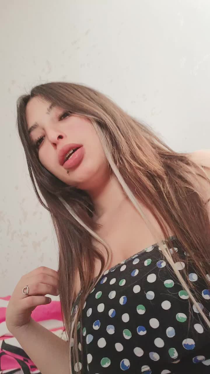 @Nut Ella