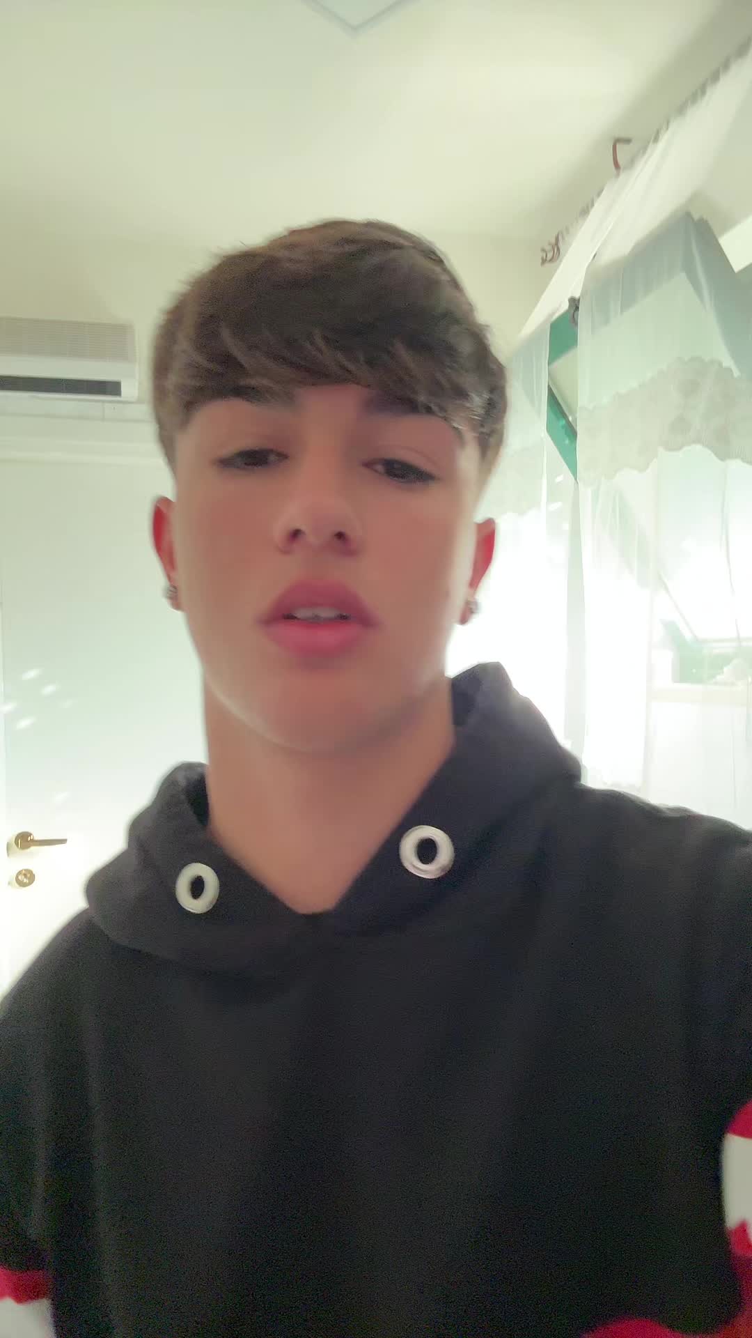 @Adriano.🧊