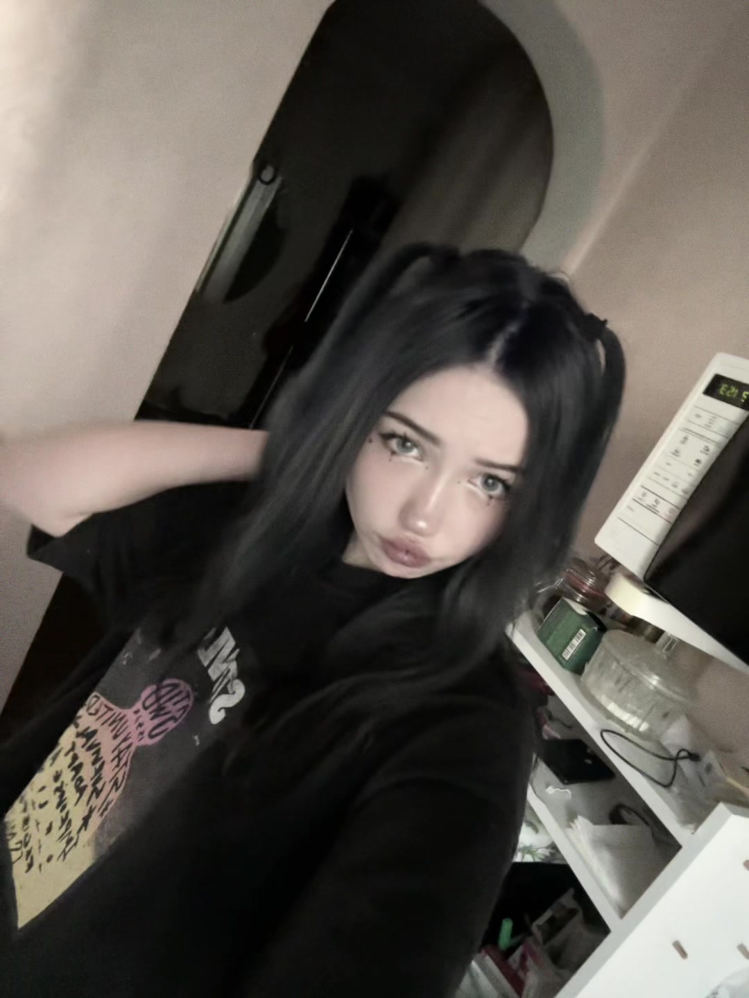 @𝖘𝖚𝖈𝖈𝖚𝖇𝖊