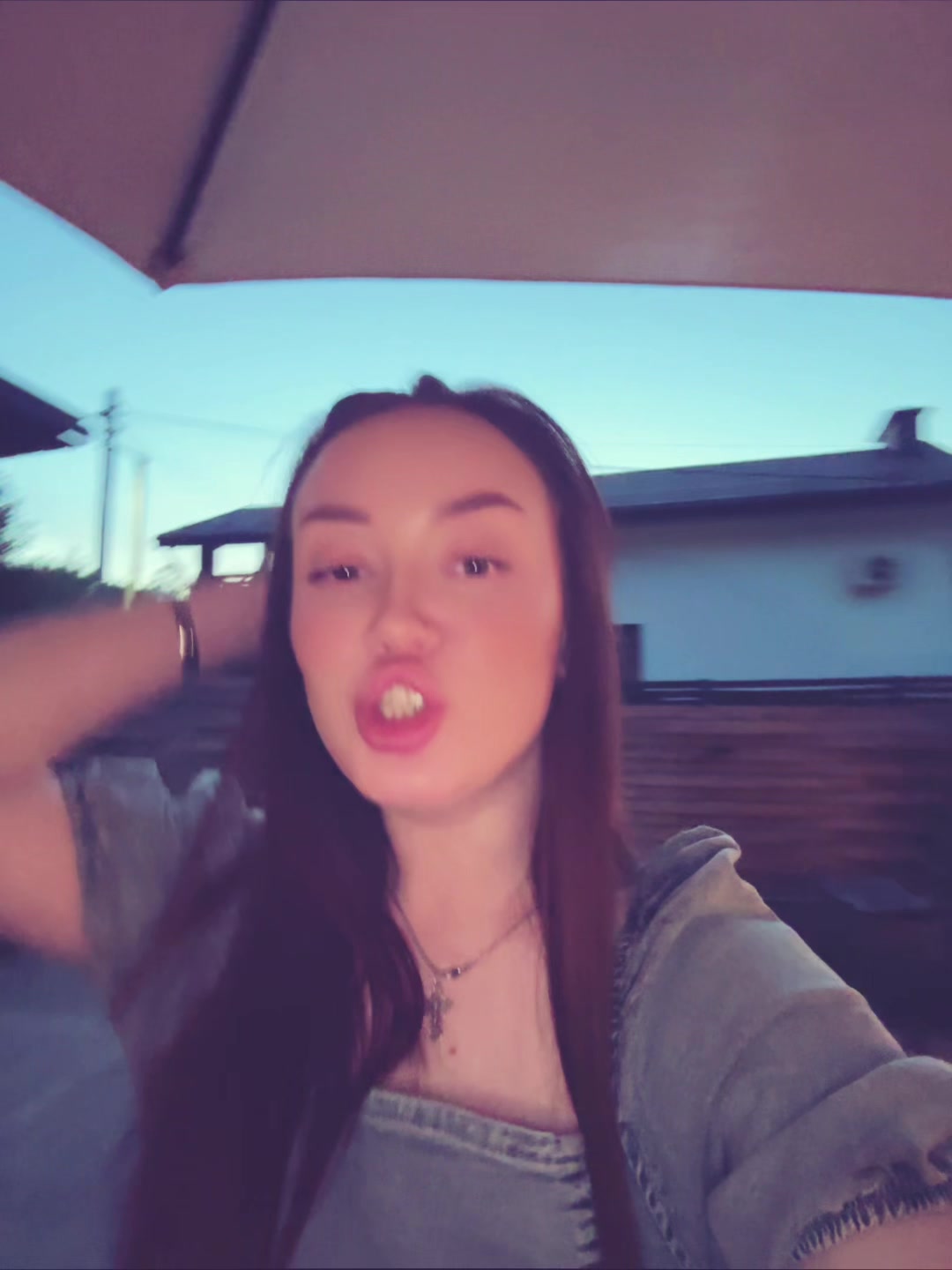@akit_w
