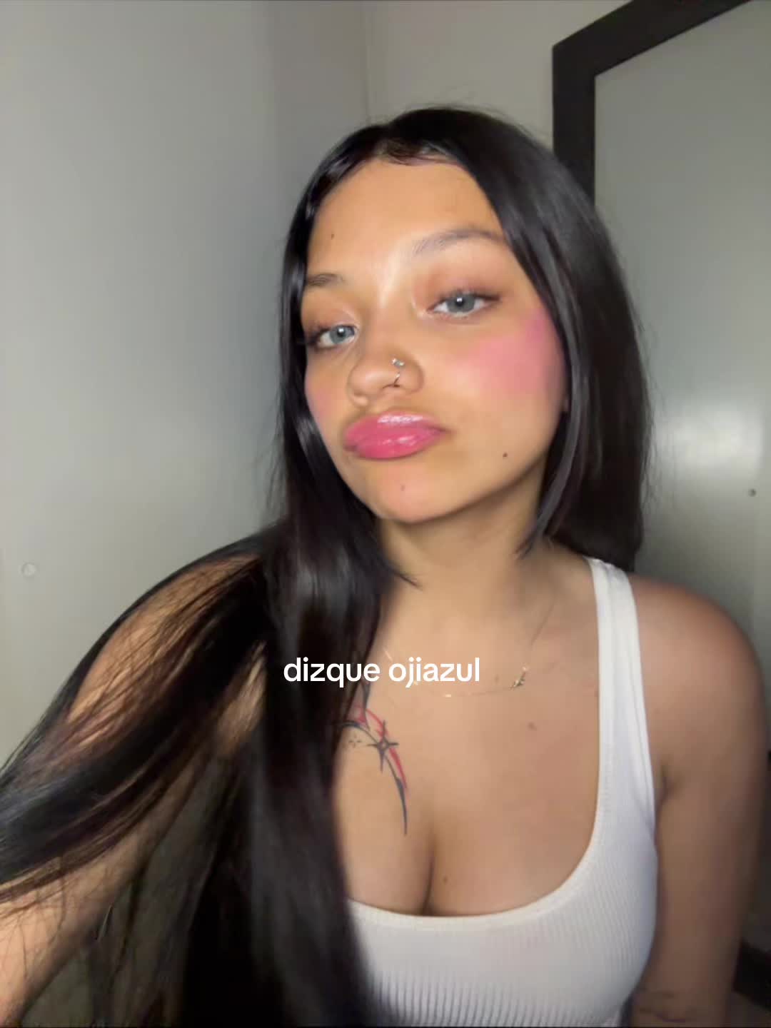 @<<3
