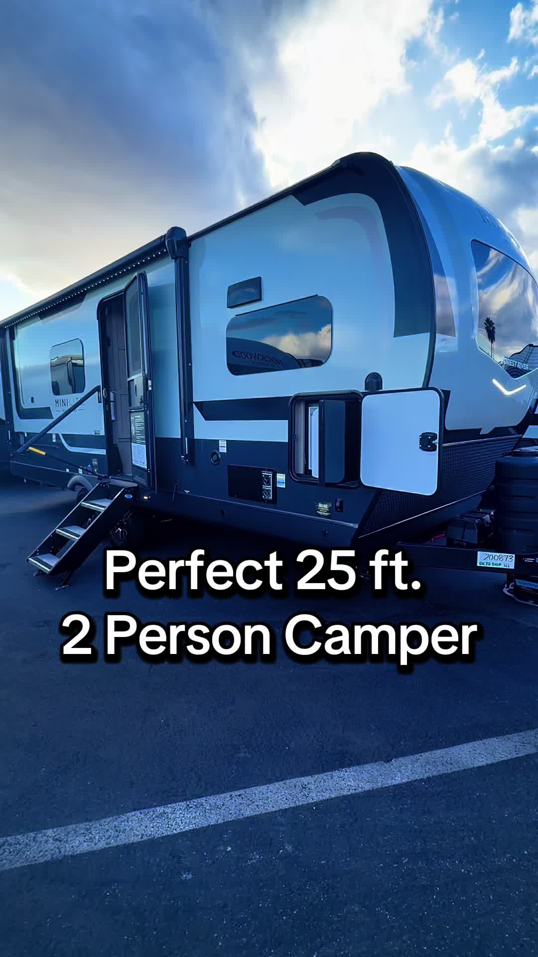 @Angel Sells RVs