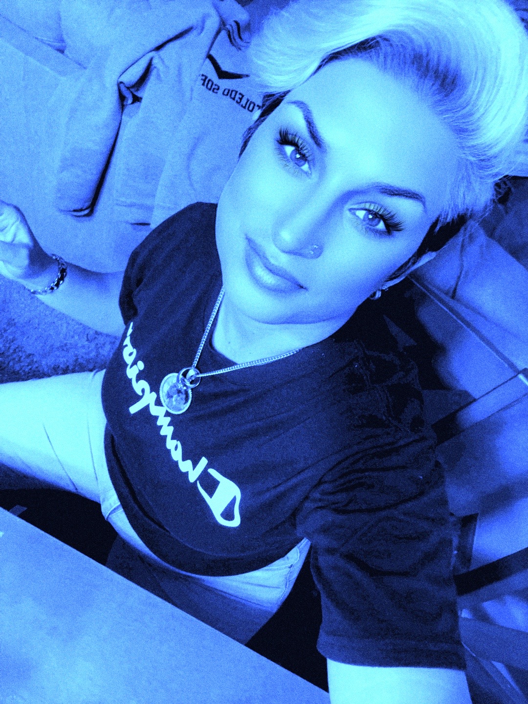 @EyeCandiXoX