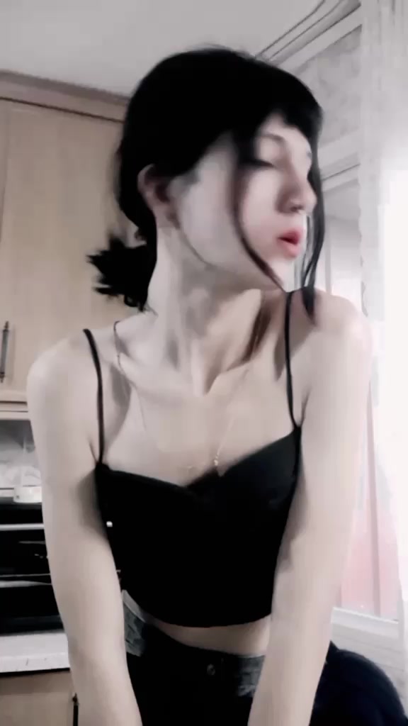 @almiraaaa