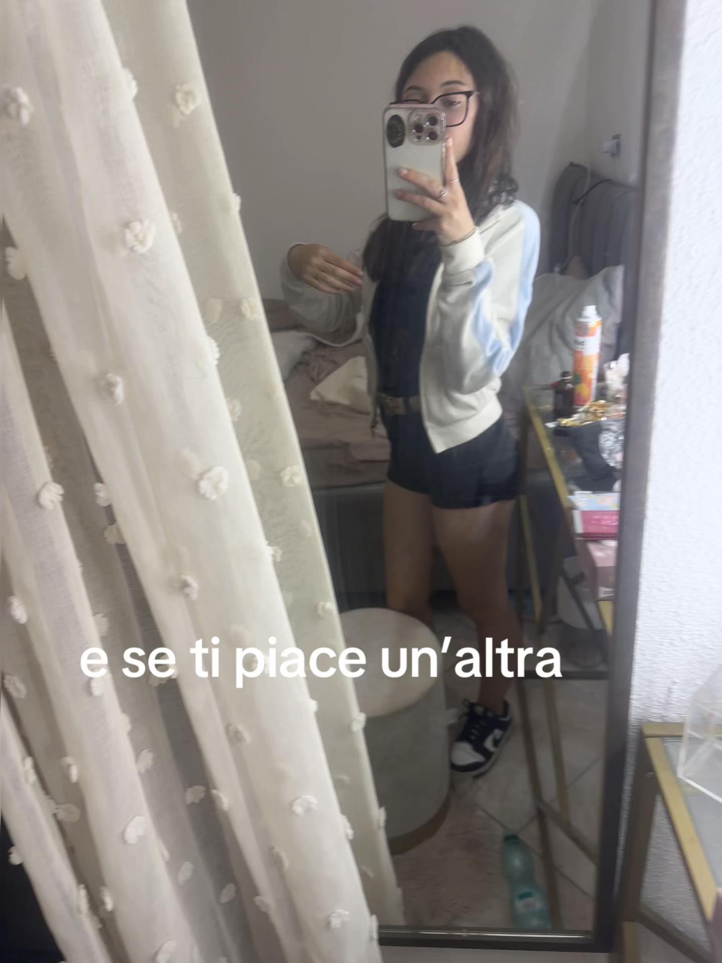 @emy_tegas