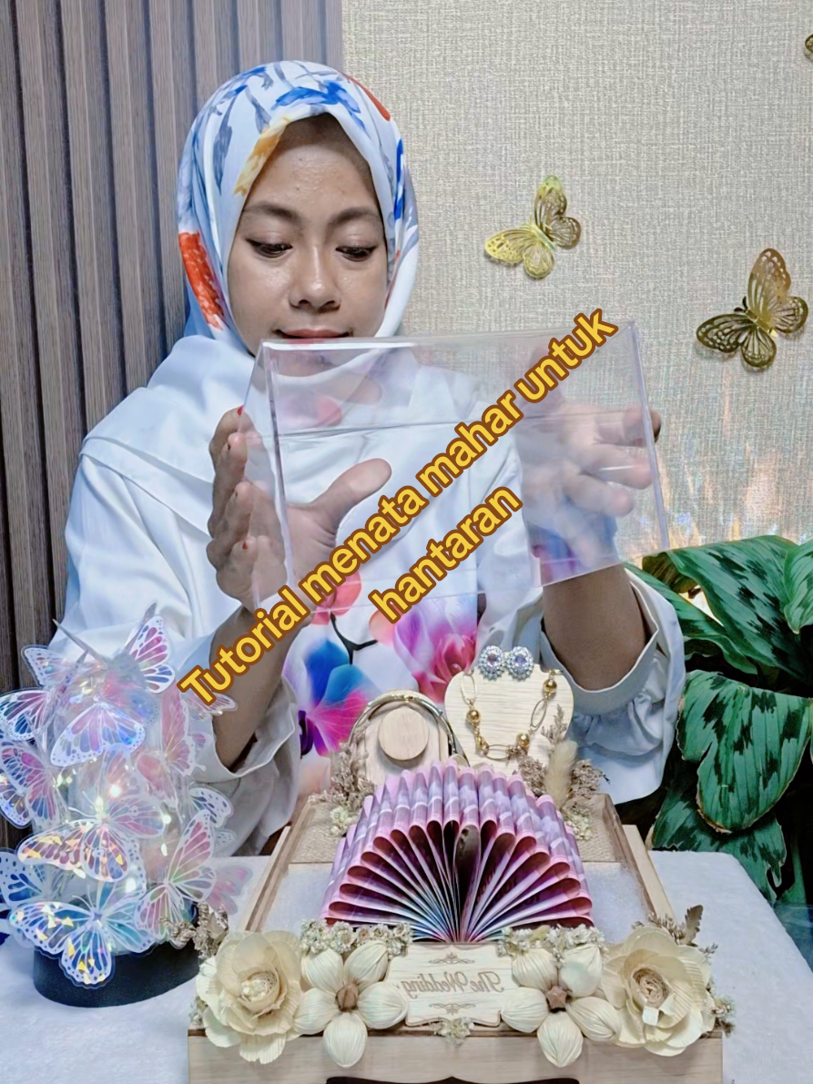 @Siti Fatimah|Gift Box