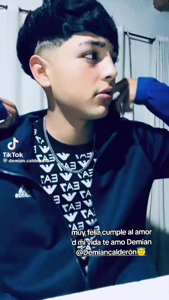 @valen pero m&aacute;s pro ✌🏻