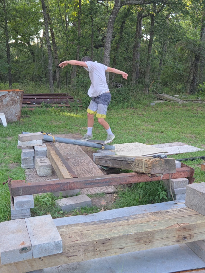 @Jason / skateboarding