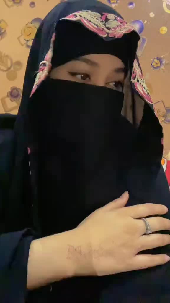 @ayeshaumair345