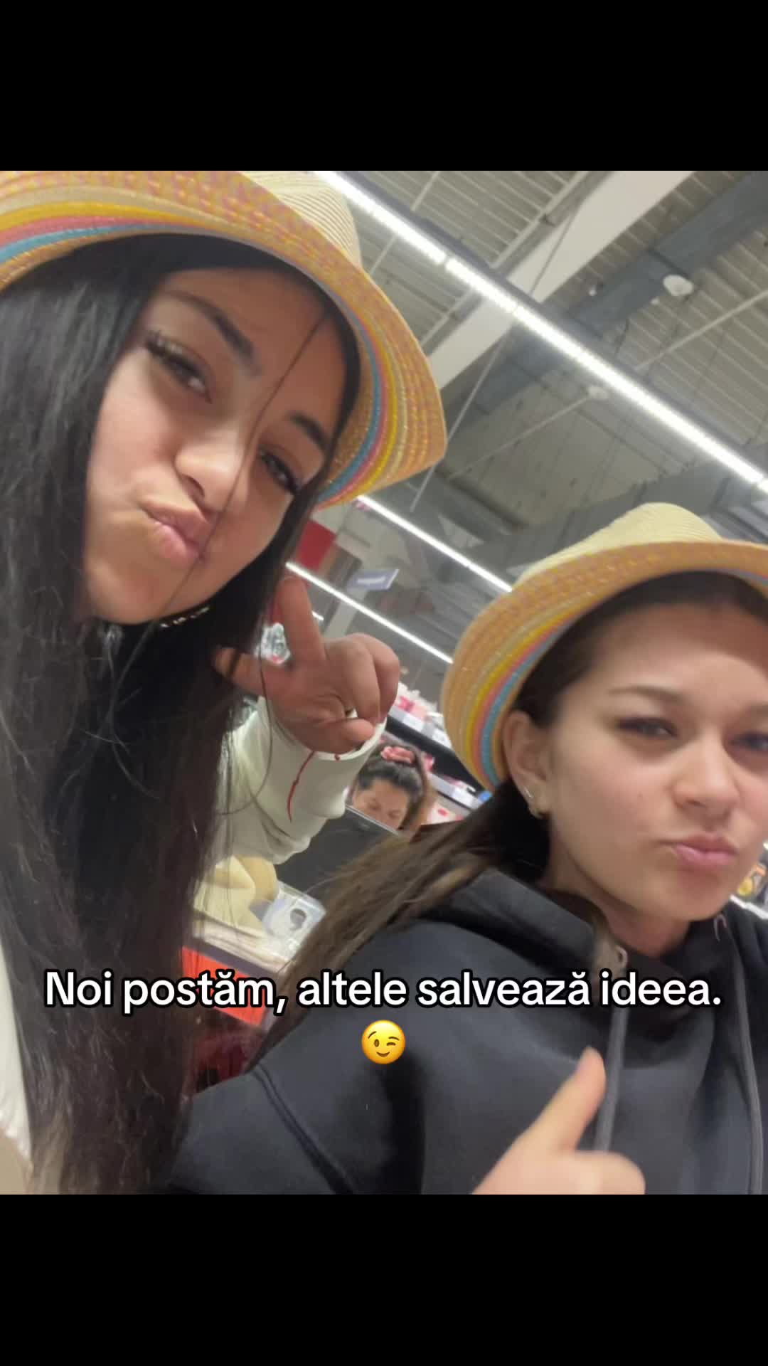 @Iustina&Miruna🤷🏽&zwj;♀️