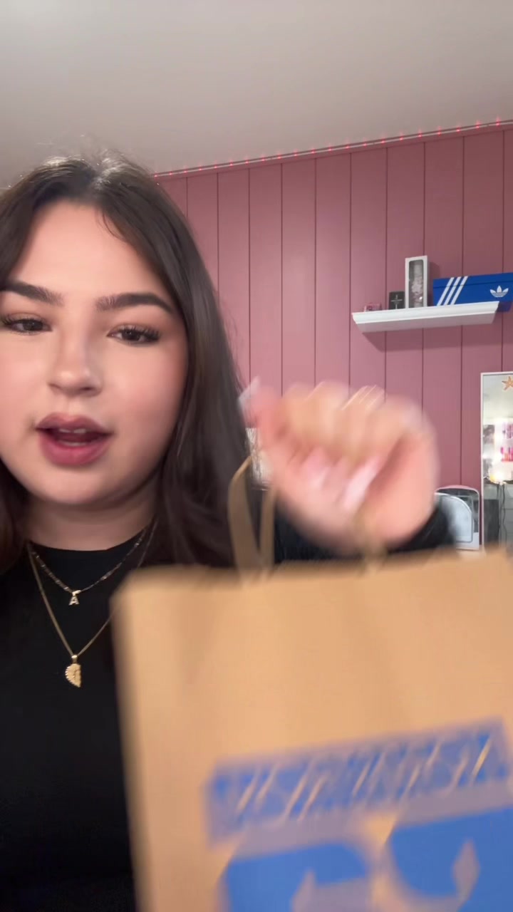 @Swagboobies69
