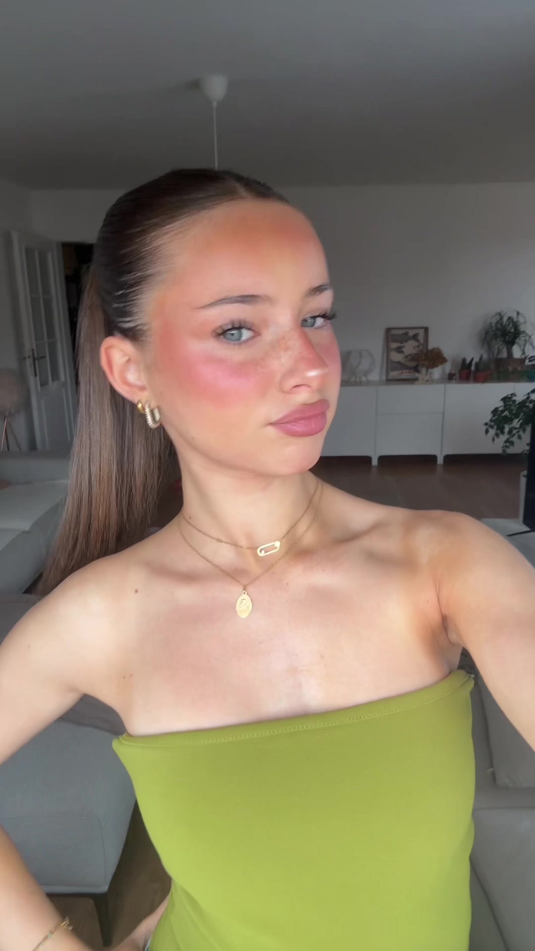 @𝐌𝐀𝐋𝐎𝐘𝐀 💞