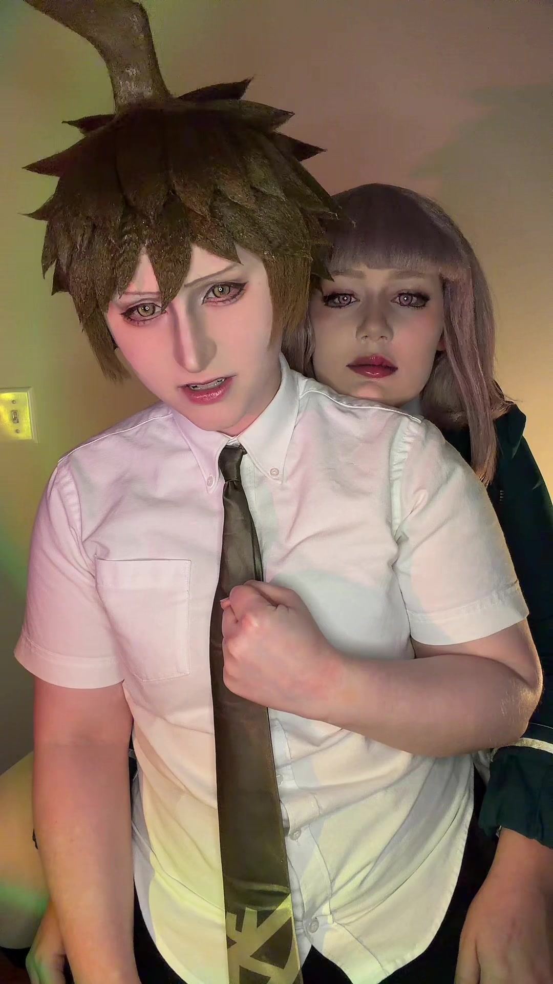 @𝗘𝗹𝗶