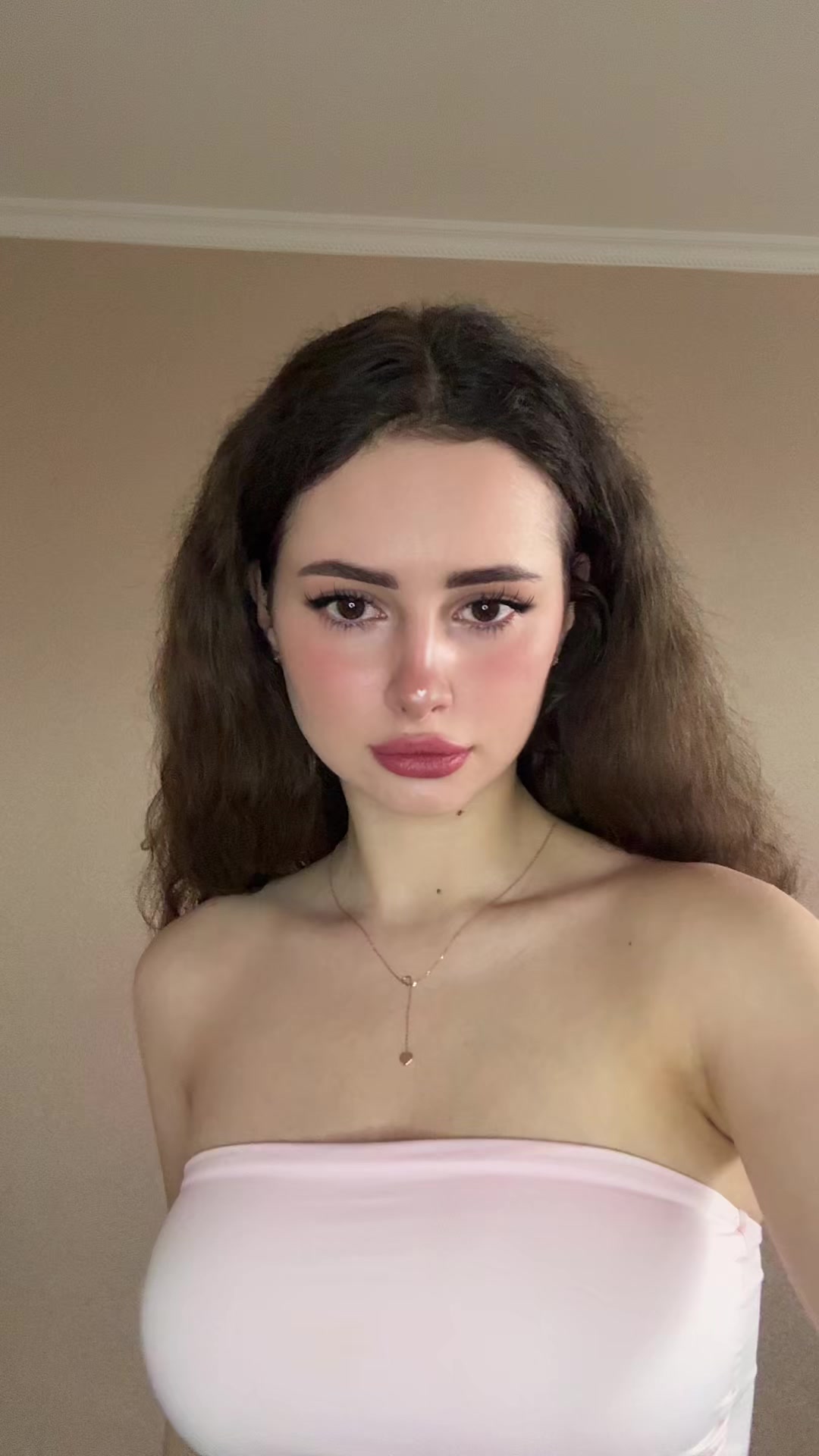 @Кучерява&ensp;👩🏽&zwj;🦱