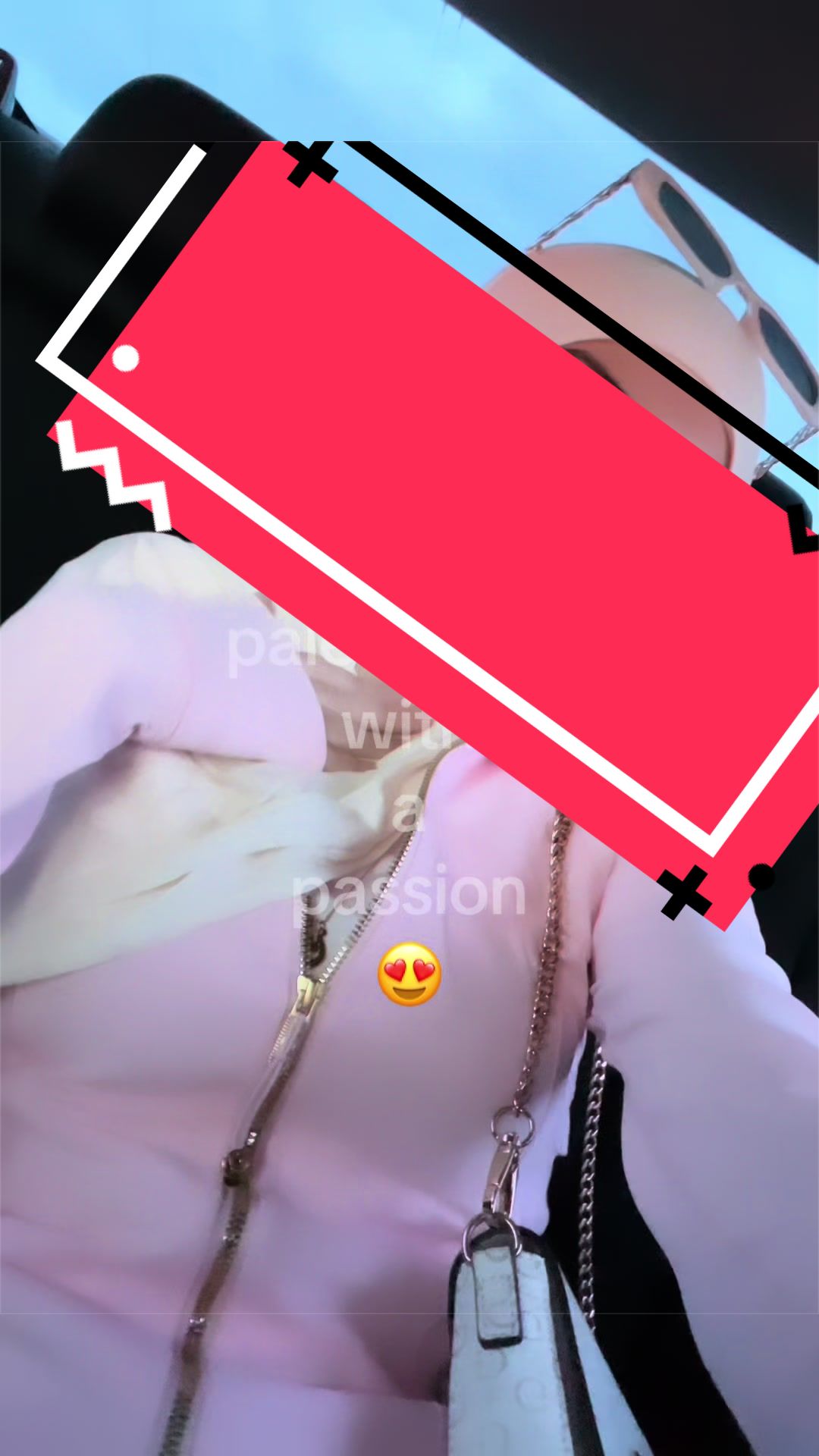 @￼