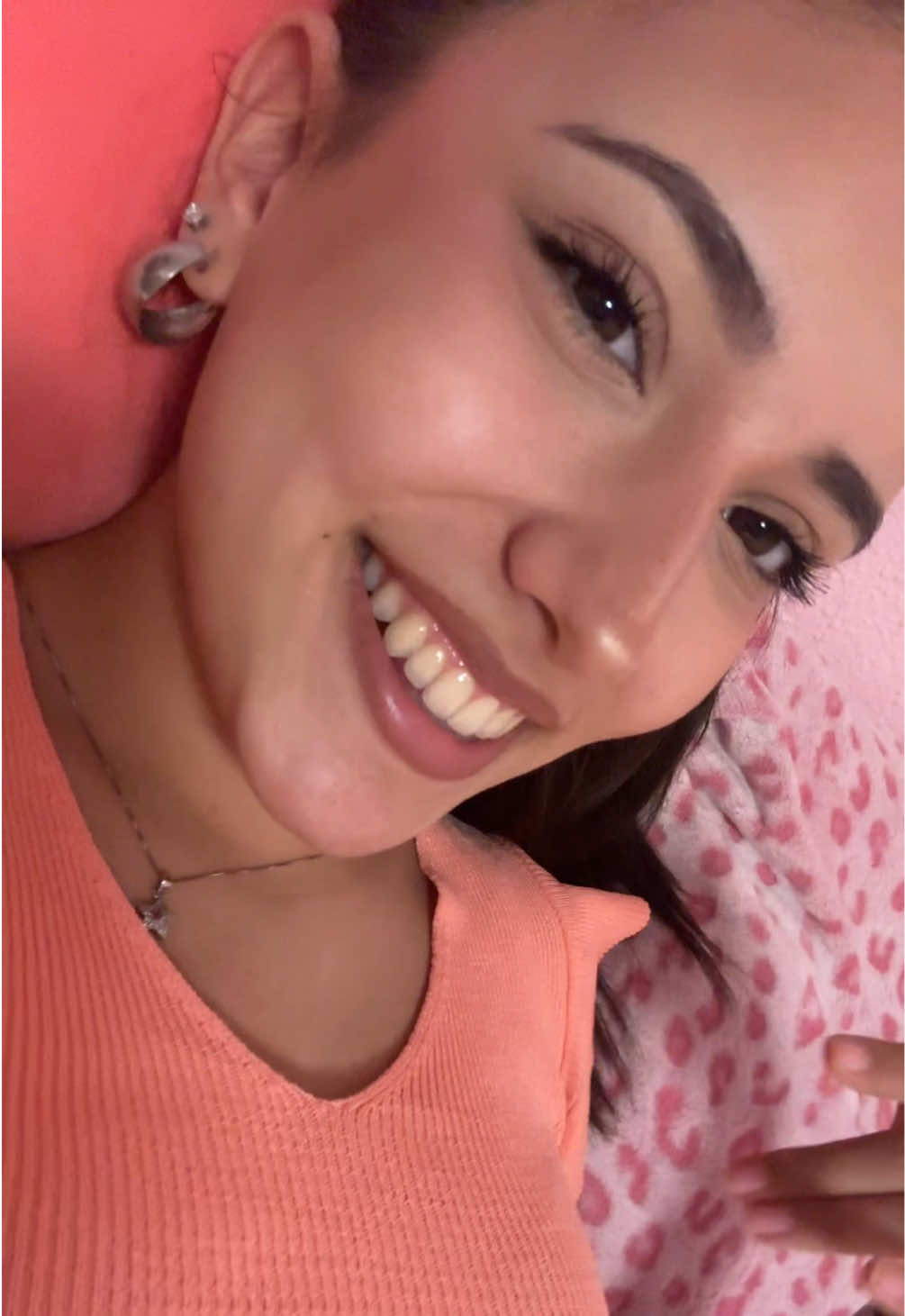 @𝒯𝒽𝑒𝑅𝑒𝒶𝓁𝒟𝒾𝓋𝒶💋