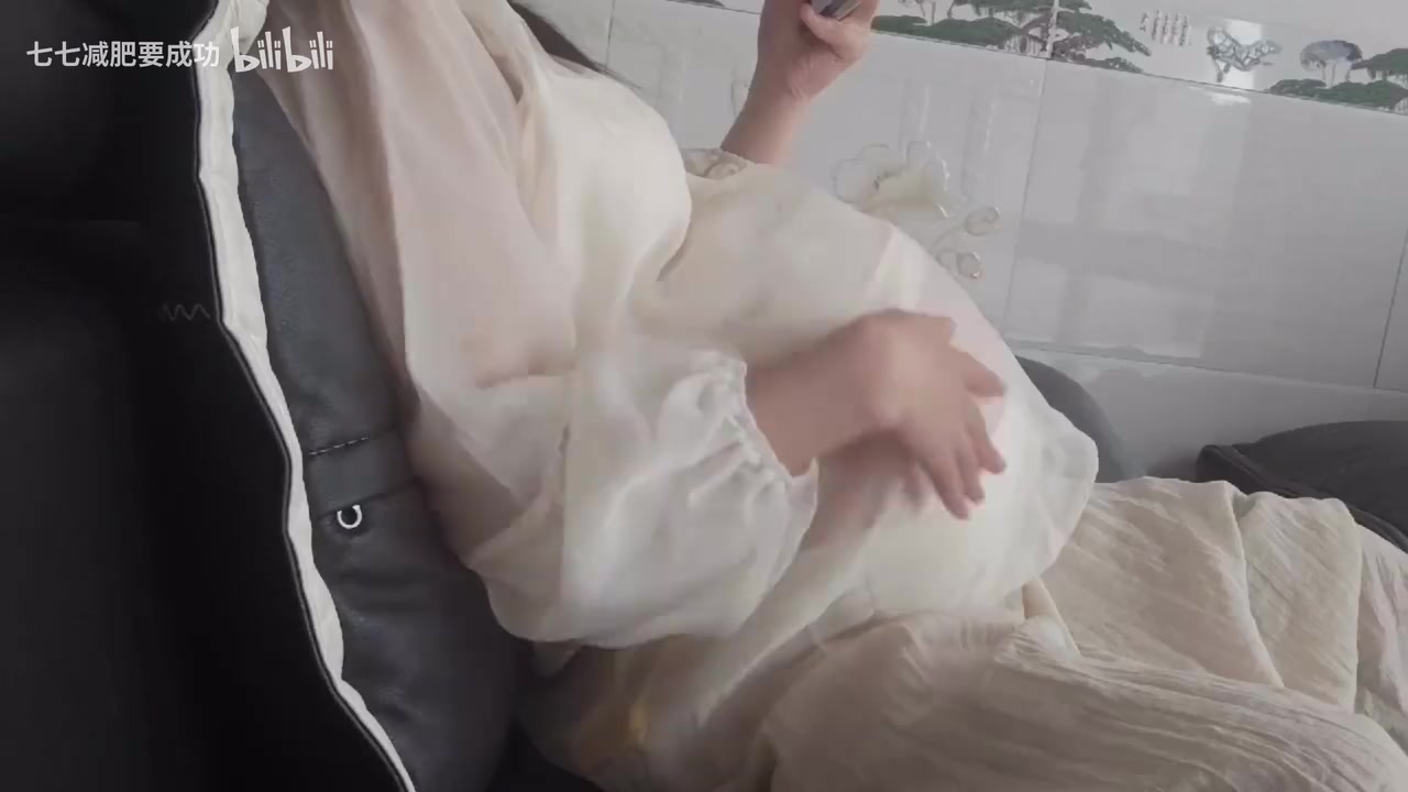 @yurayura895