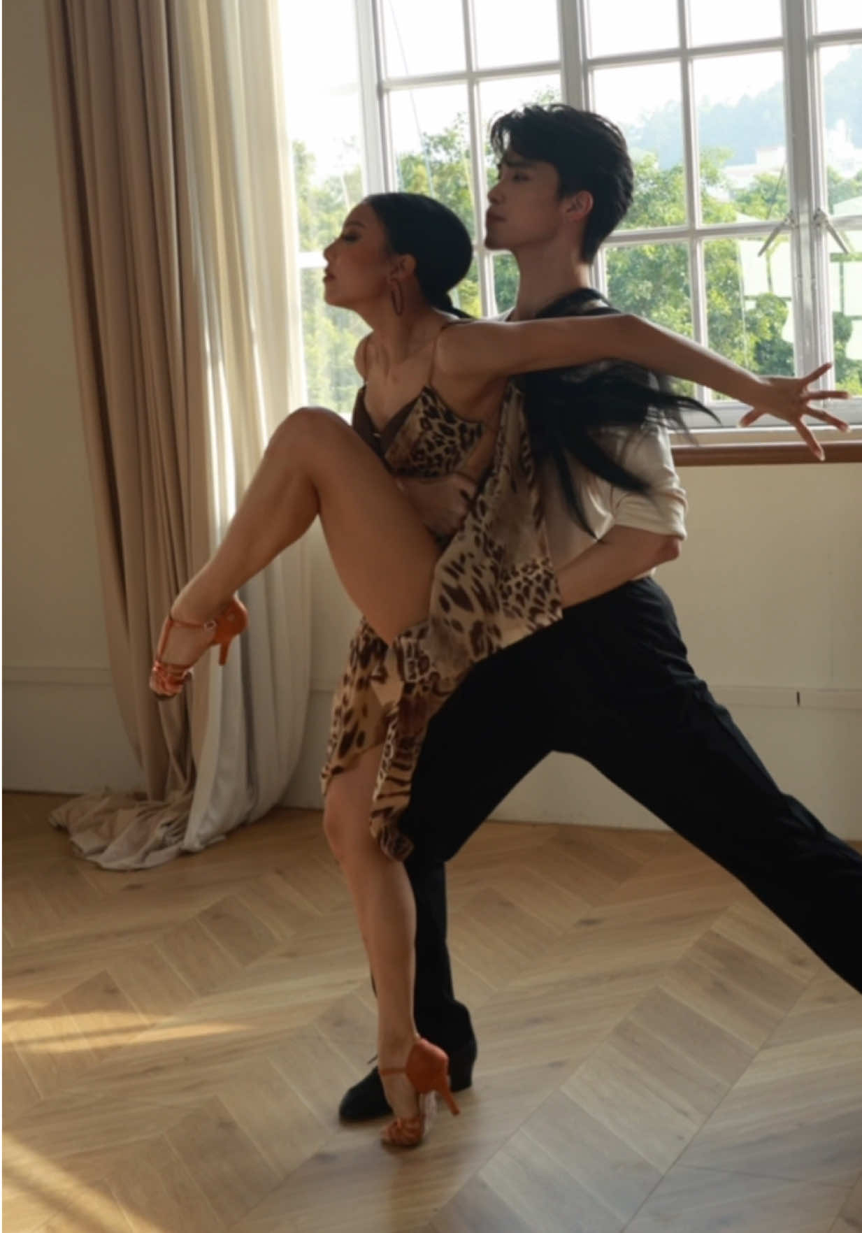 @ZYMdancestyle