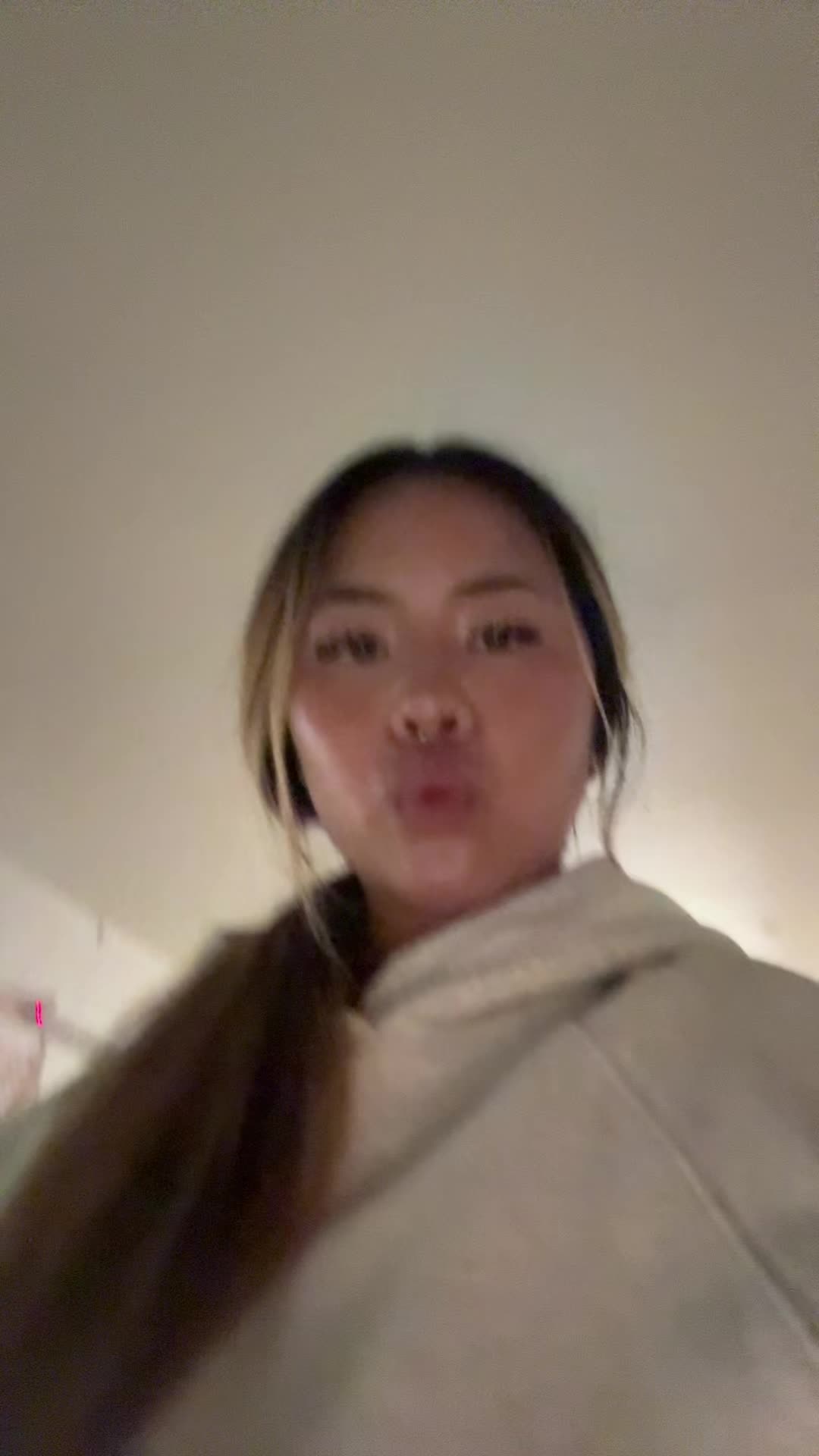 @E💸