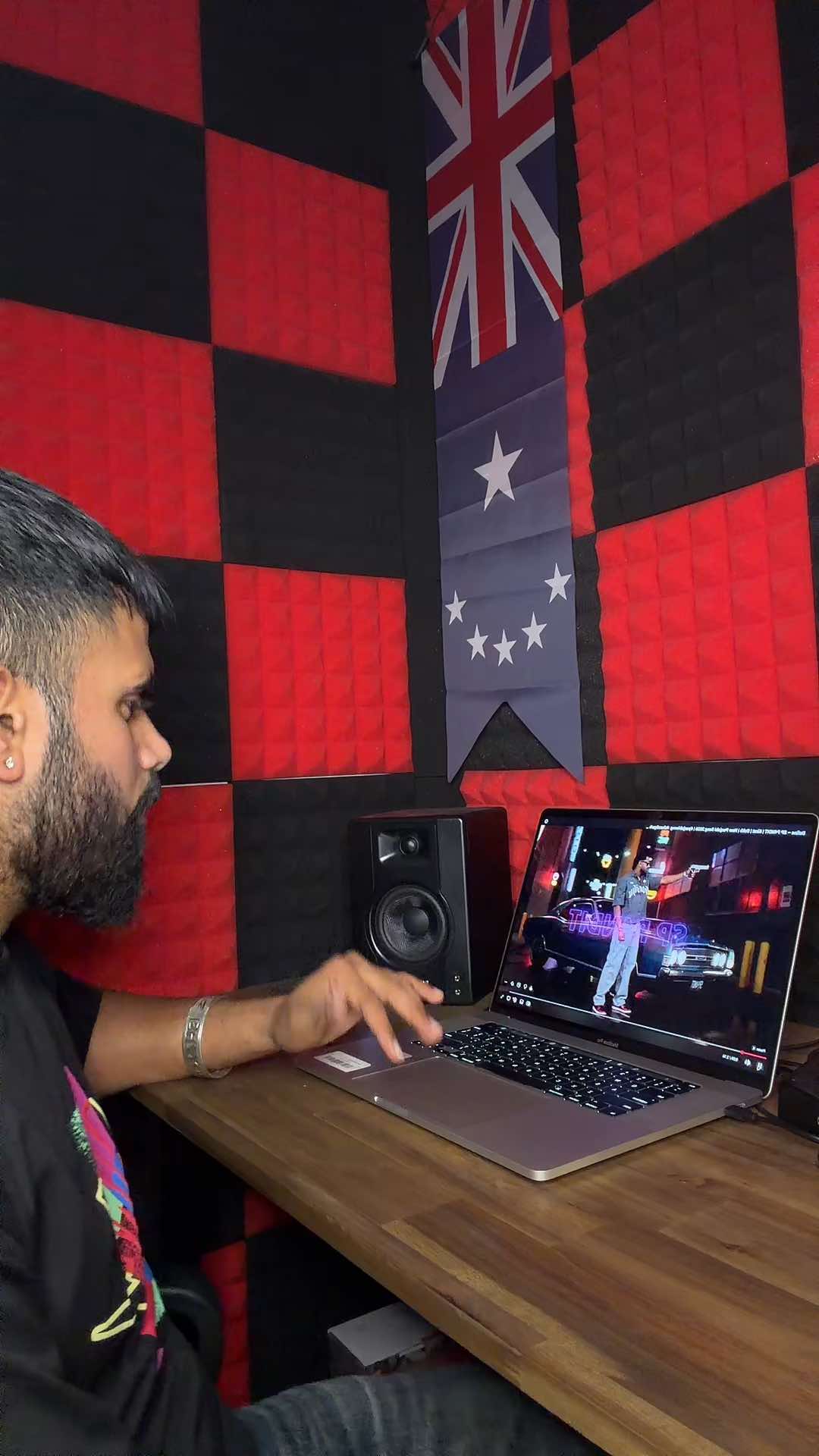 @SP P4ndit