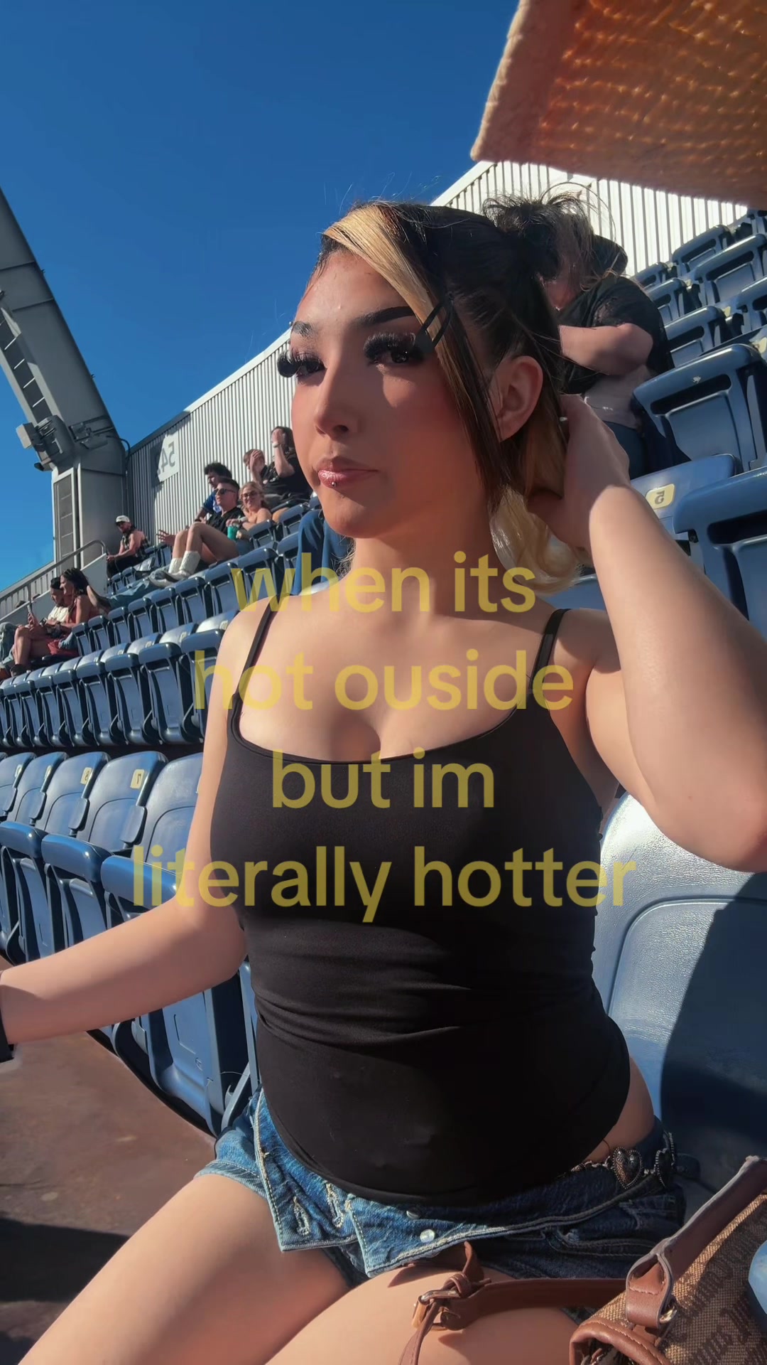 @𝒬𝓊ℯℯ𝓃