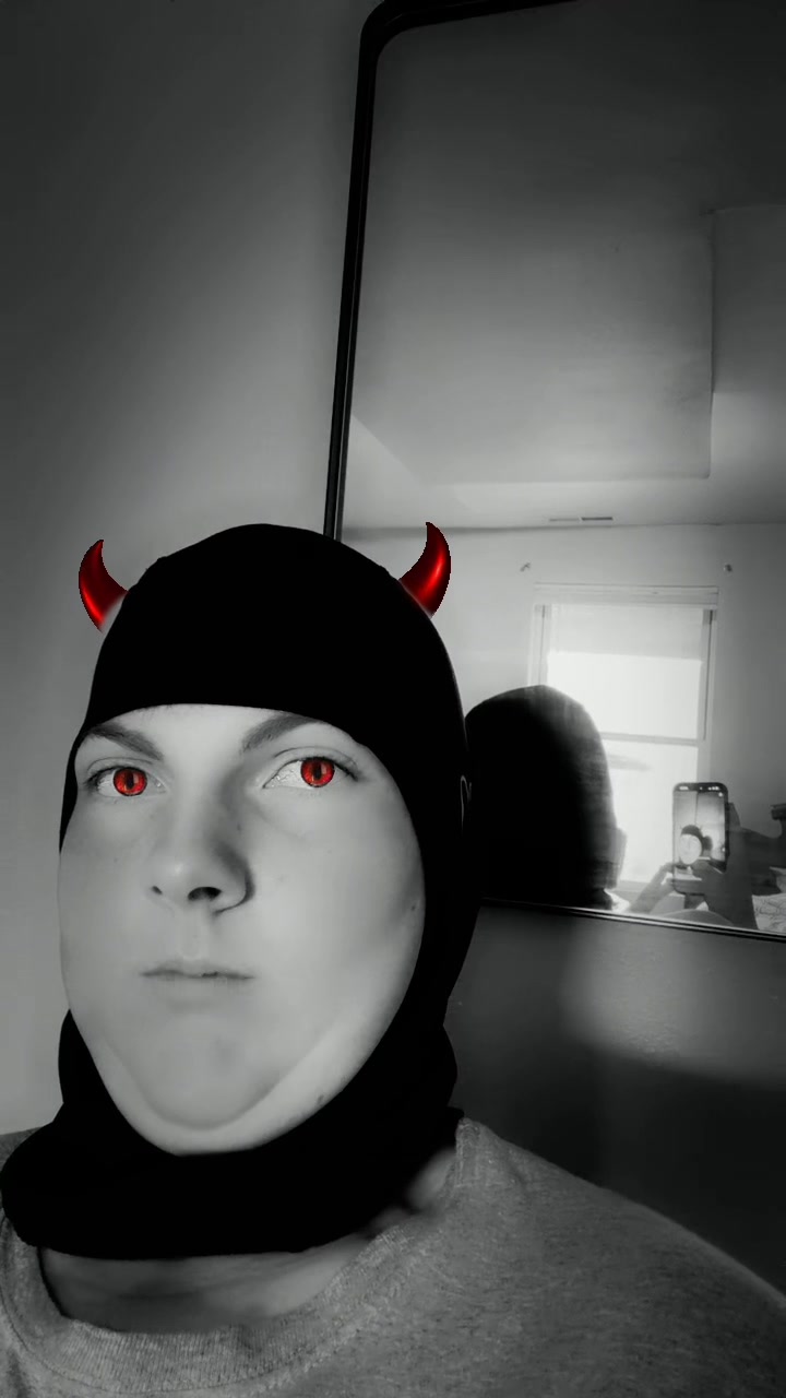 @FreakyAhCousin