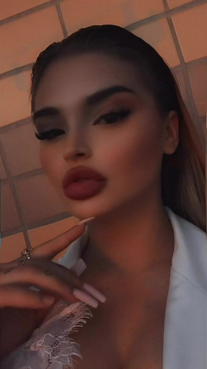 @🖤