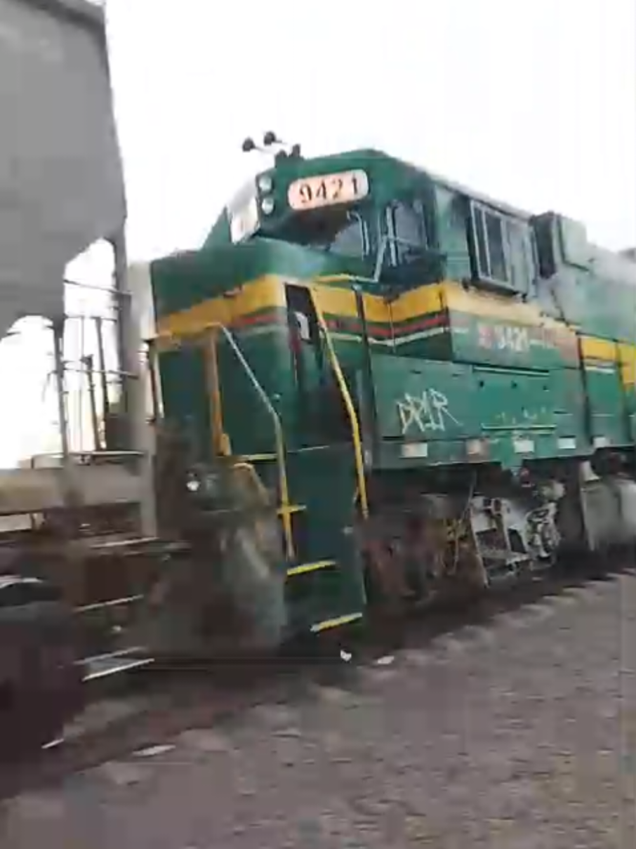 @Ferrocarriles Andy.