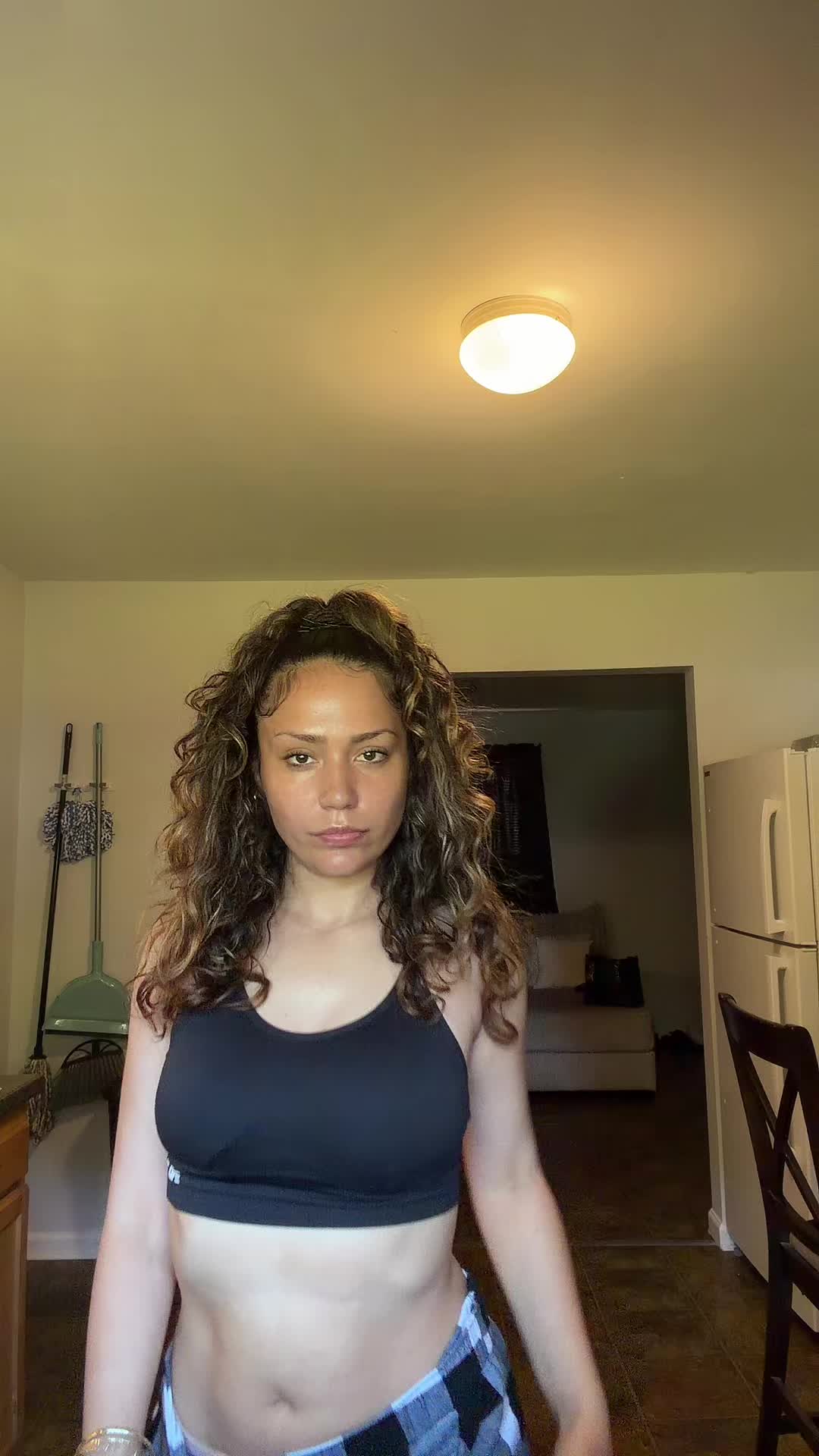 @Mouthfullofsam