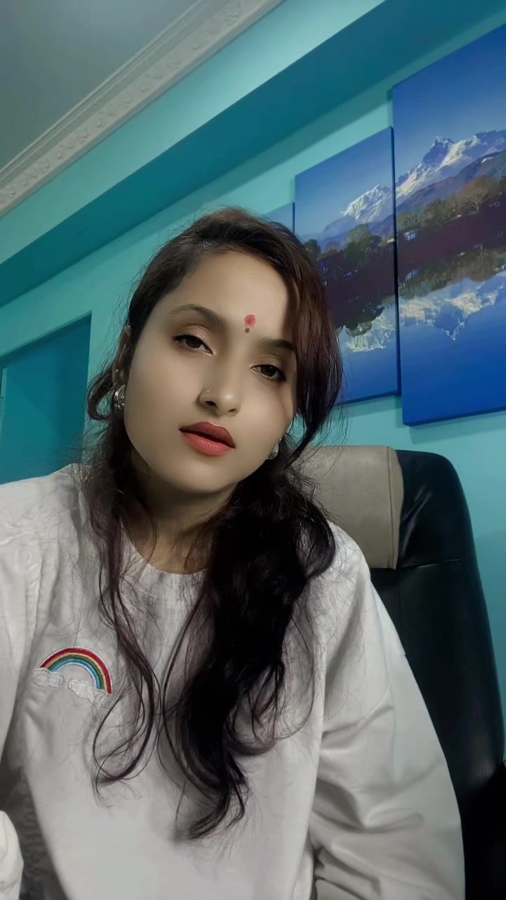 @Binita_poudel🦋officials🧿🧿🫶