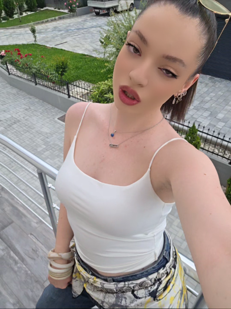 @arabella⁷