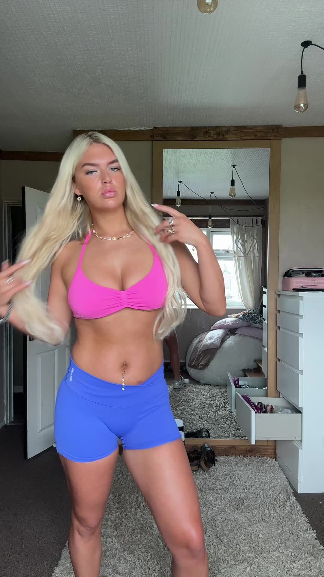 @ellielongton