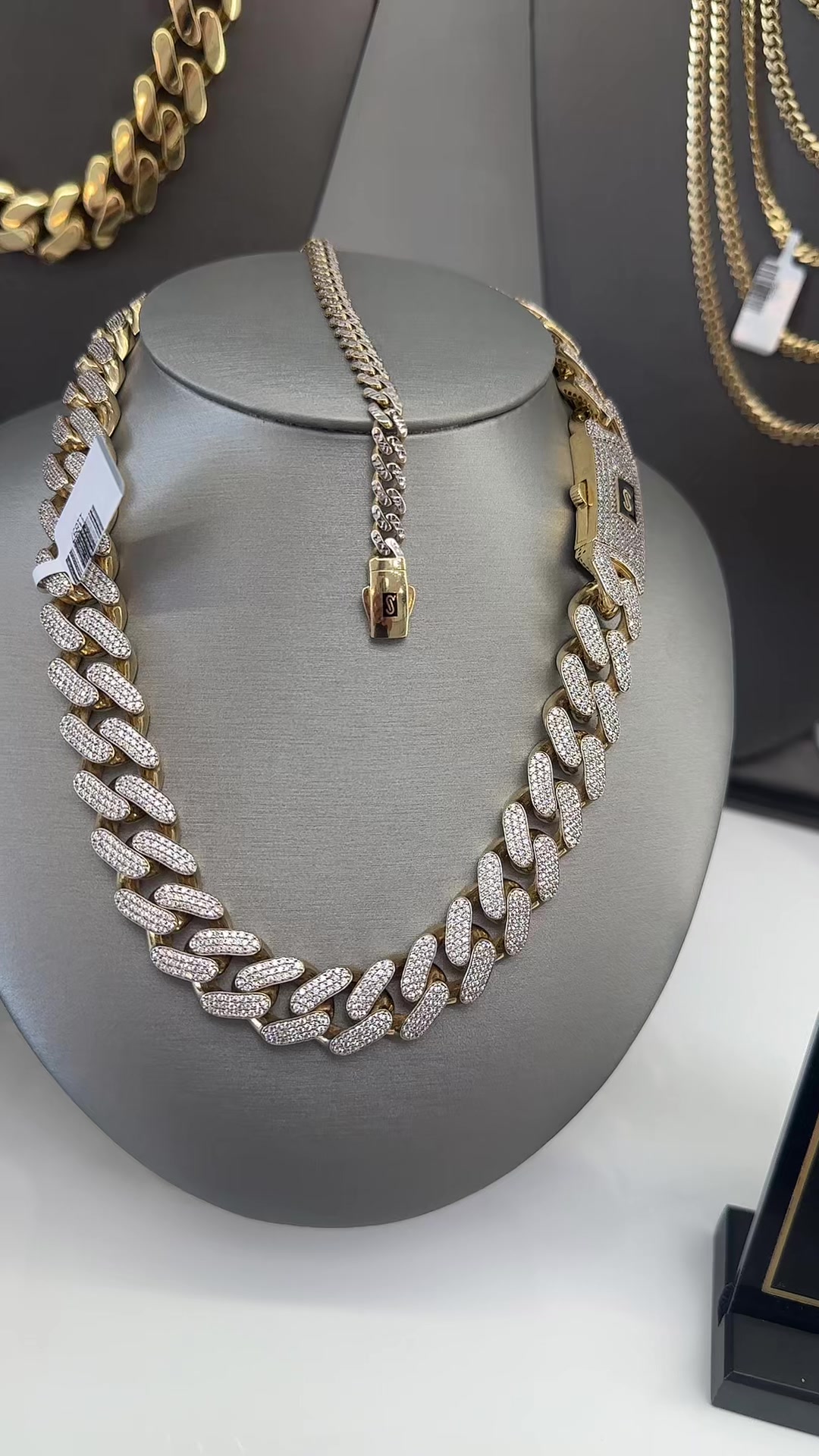 @Monaco D' Jewelry