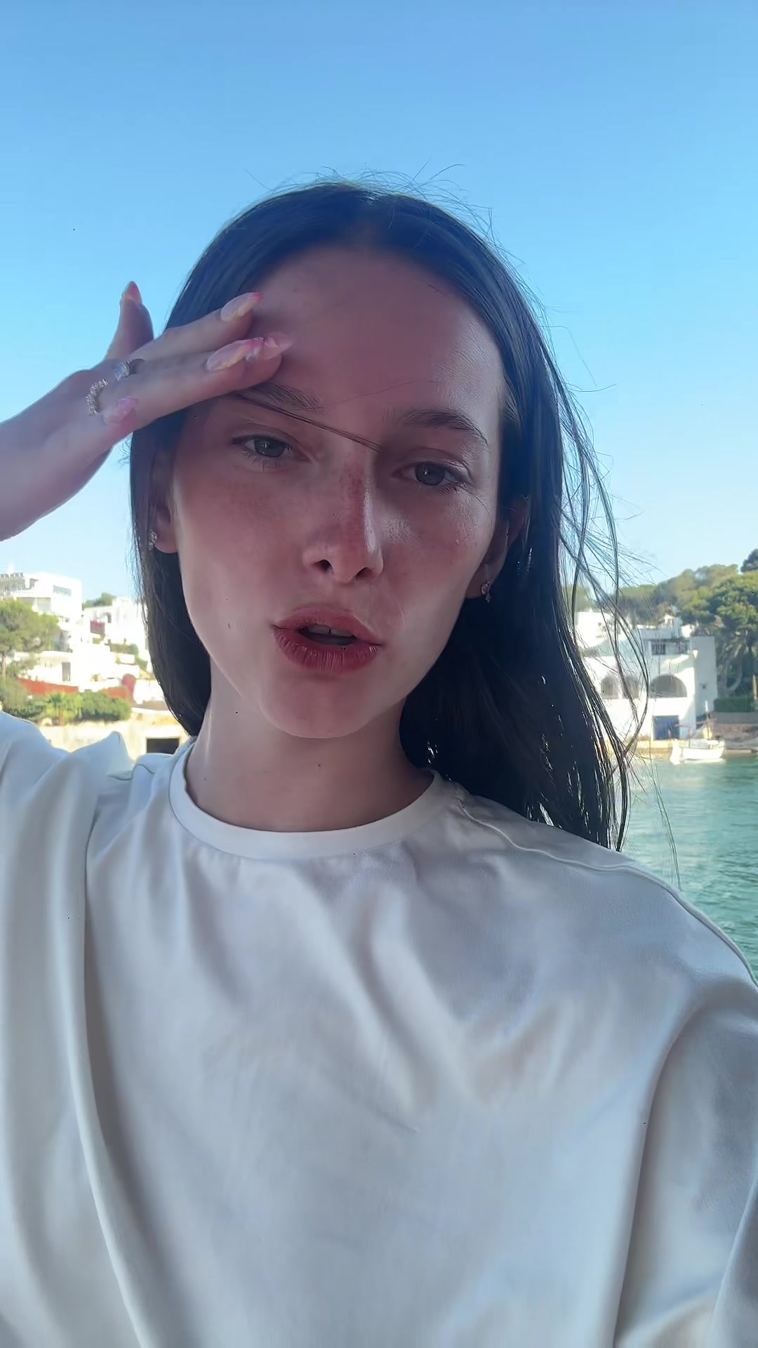 @ana&euml;lle