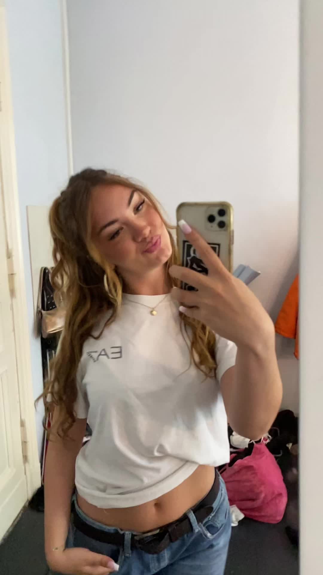 @𝐍𝐞𝐯𝐚 ❀