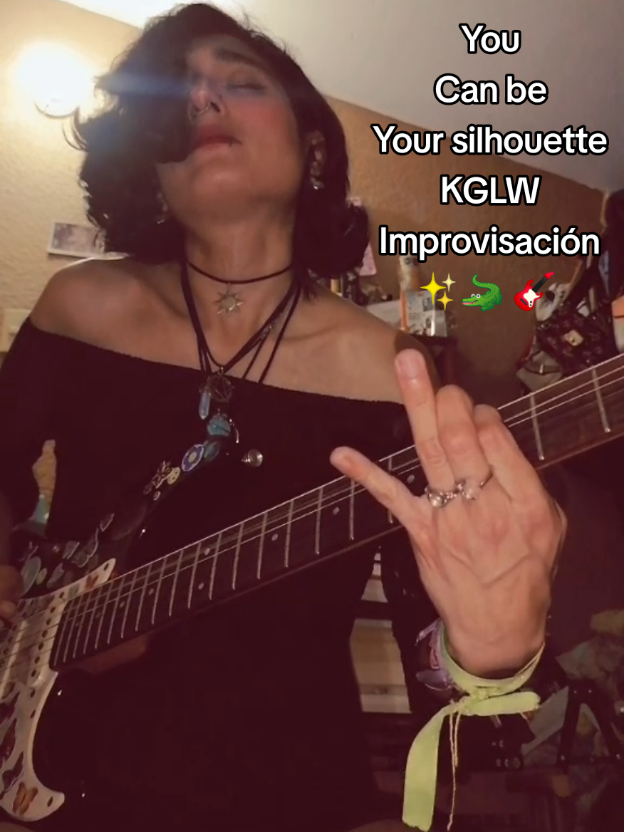 @eli berry 🔮✨🎸