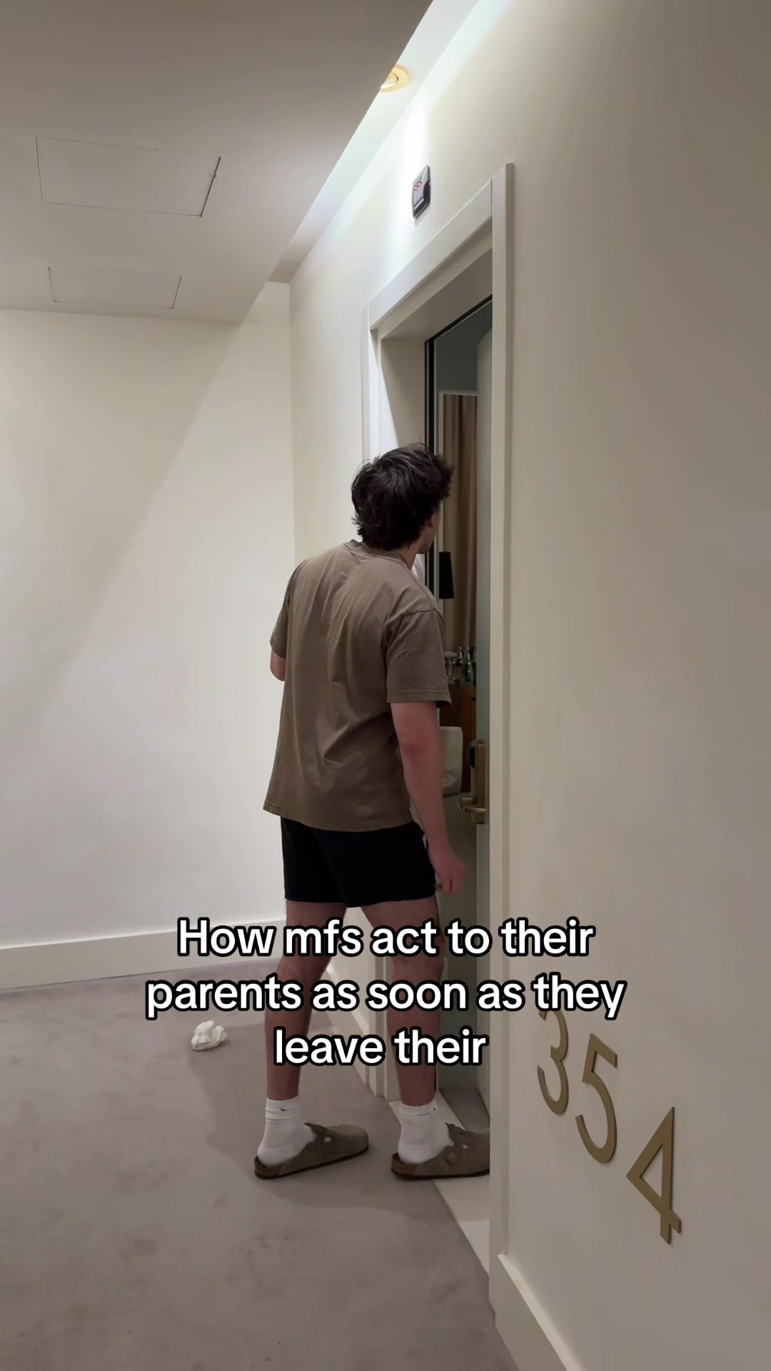 @Leo C