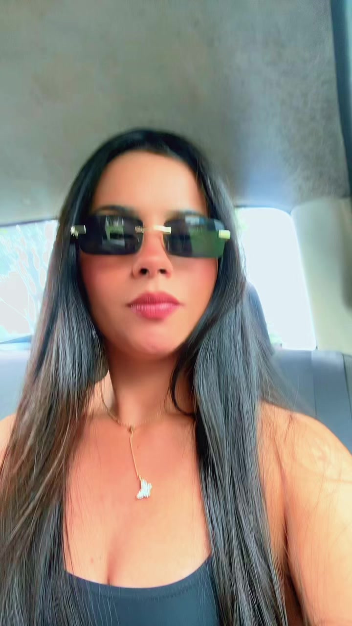 @𝒜𝓃𝒶𝒾𝒹 🦋