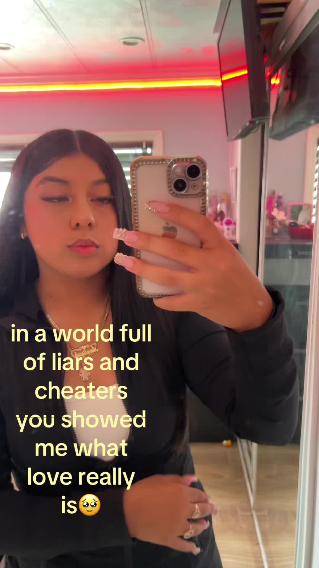 @🏚️.