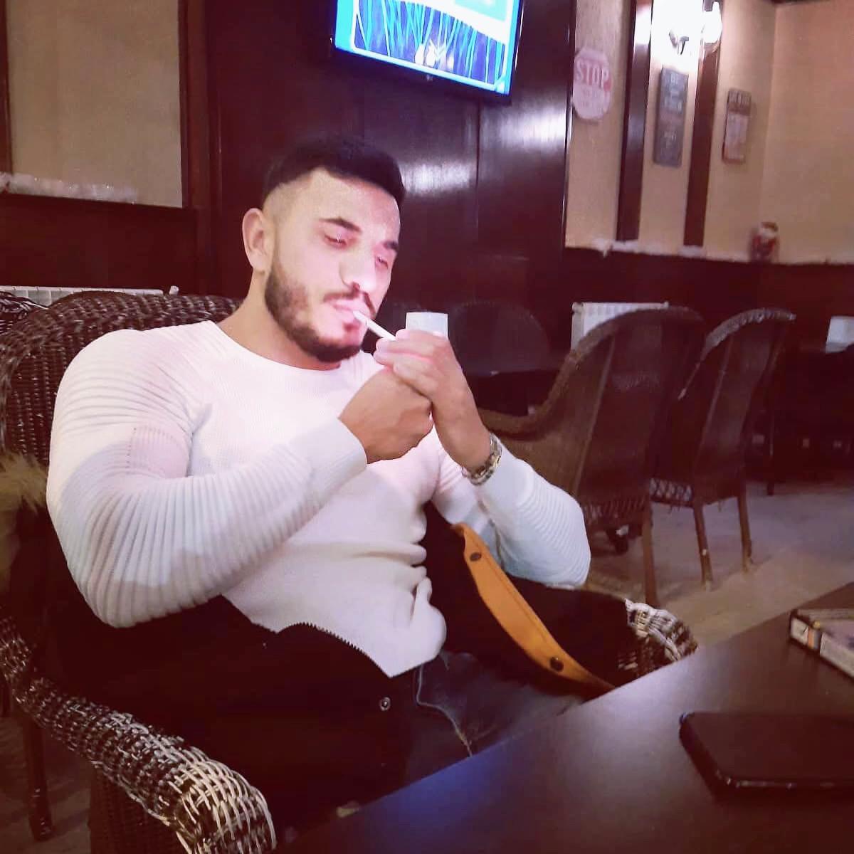 @MădăLin 👑