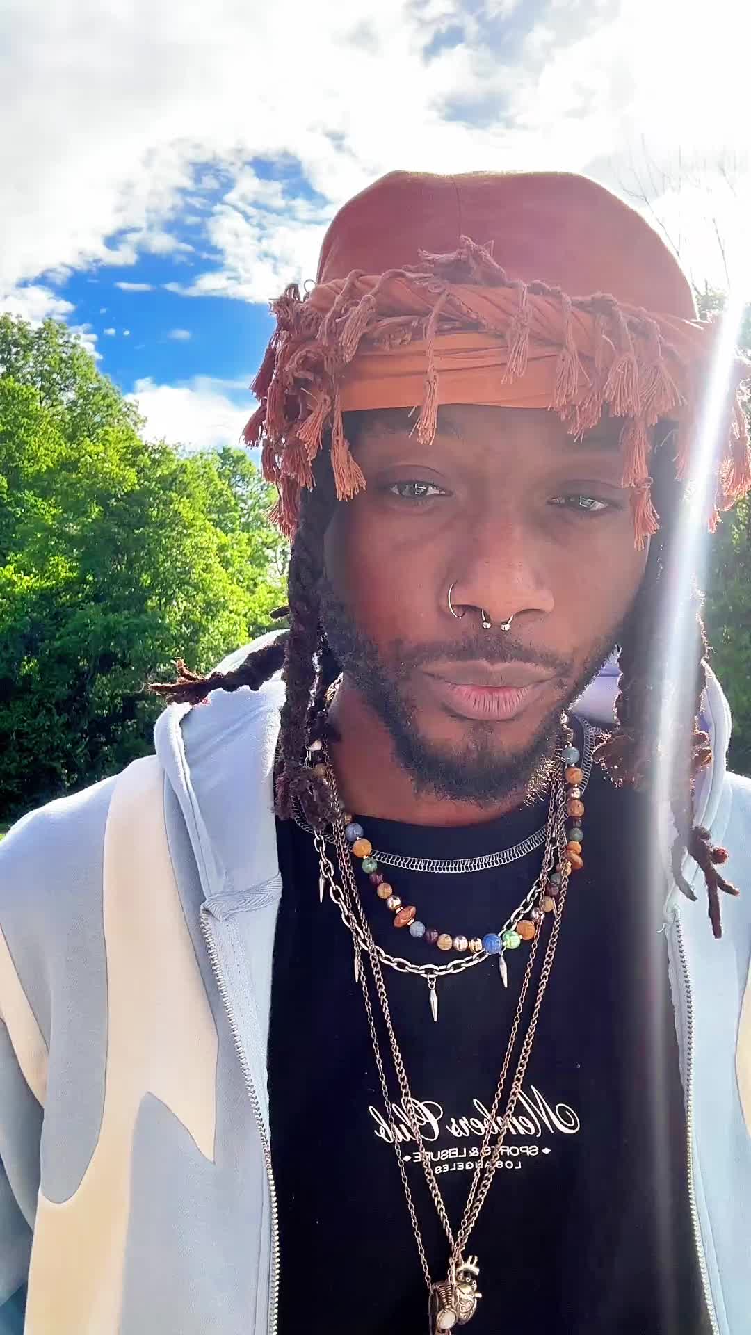 @Devin Meets World 🌎♊️🇯🇲