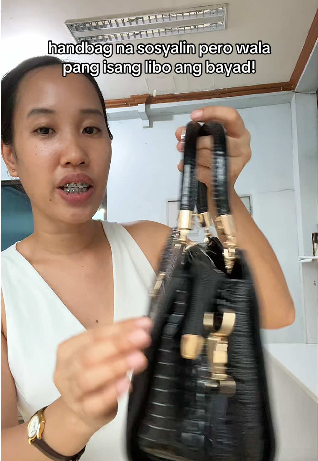 @J ᡣ𐭩