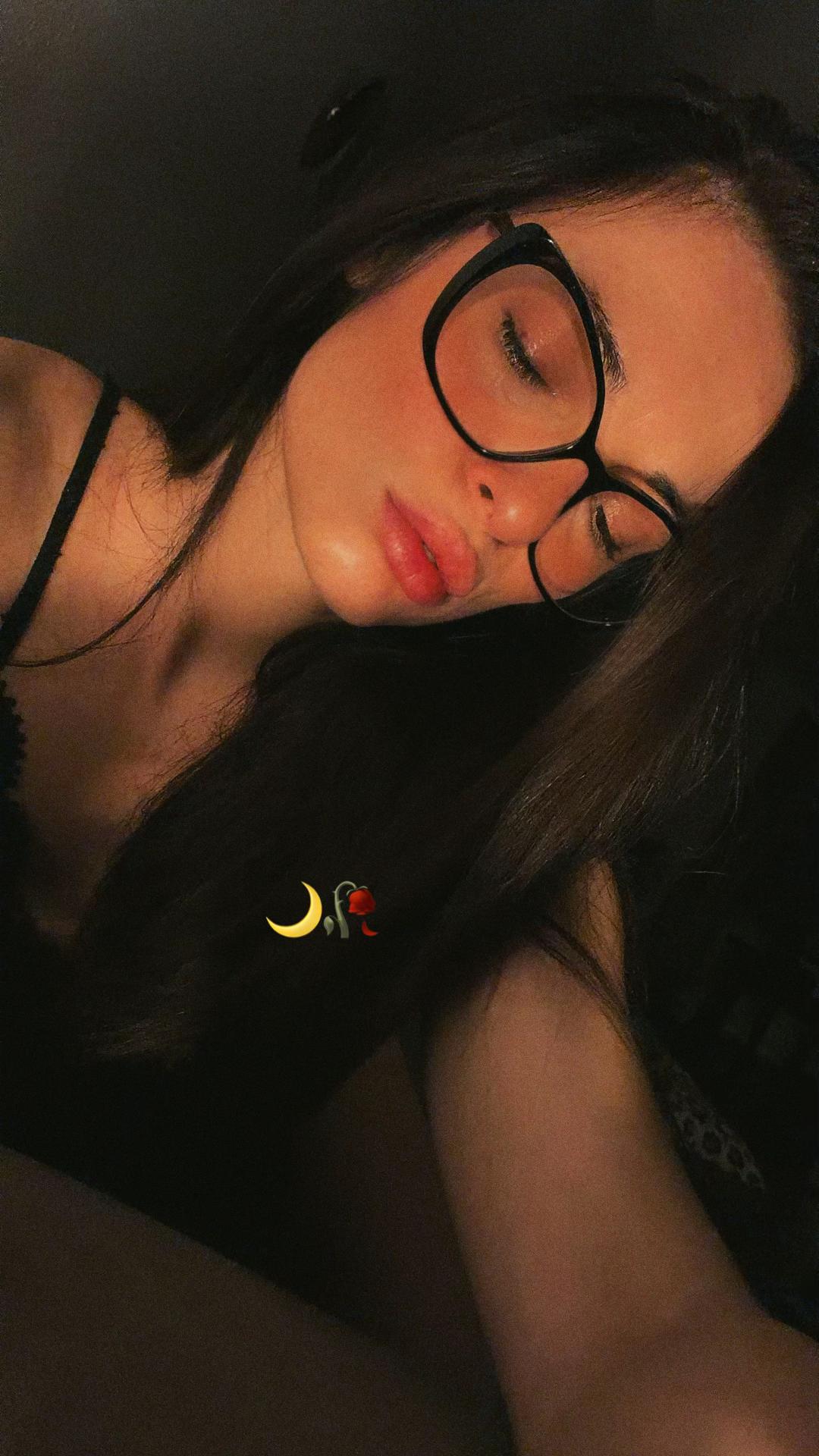 @Ile🌙🥀🇮🇲🇩🇪🇨🇭