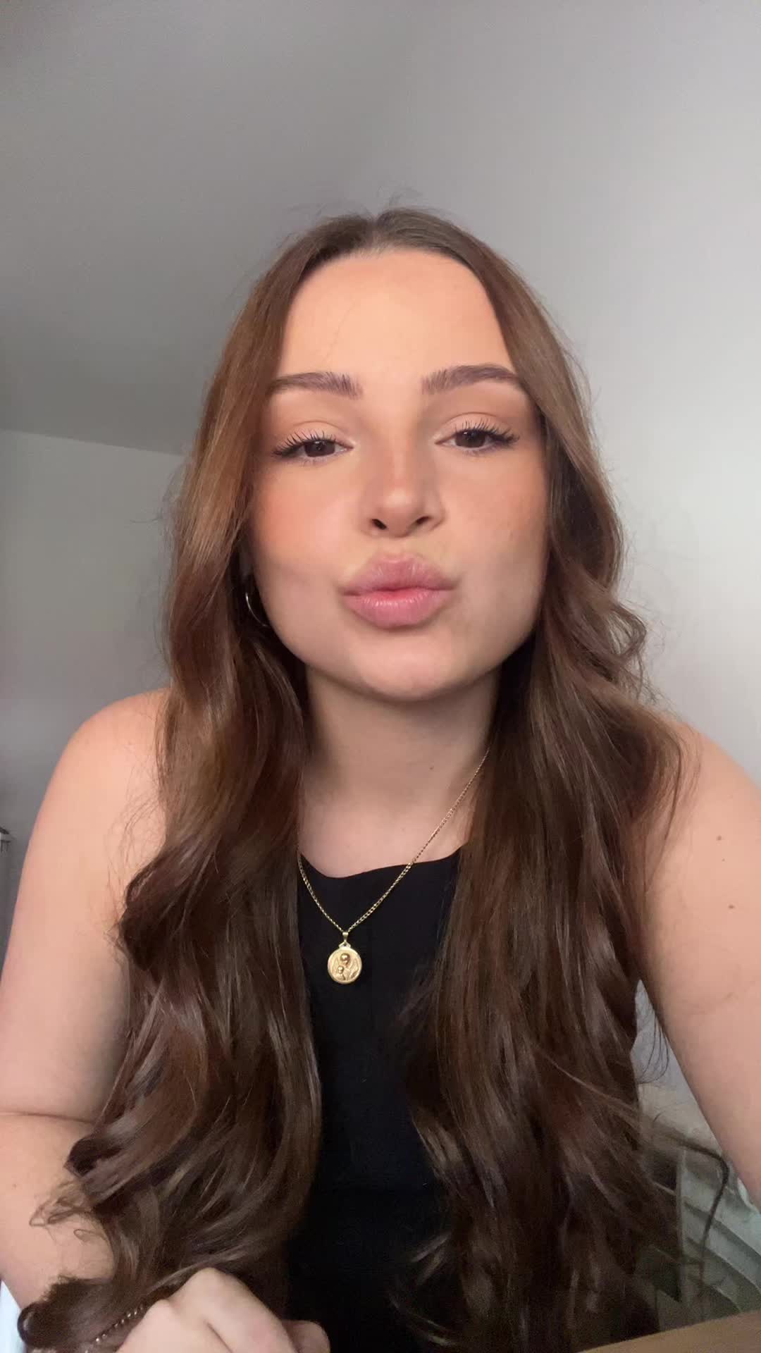 @🧚🏼&zwj;♀️