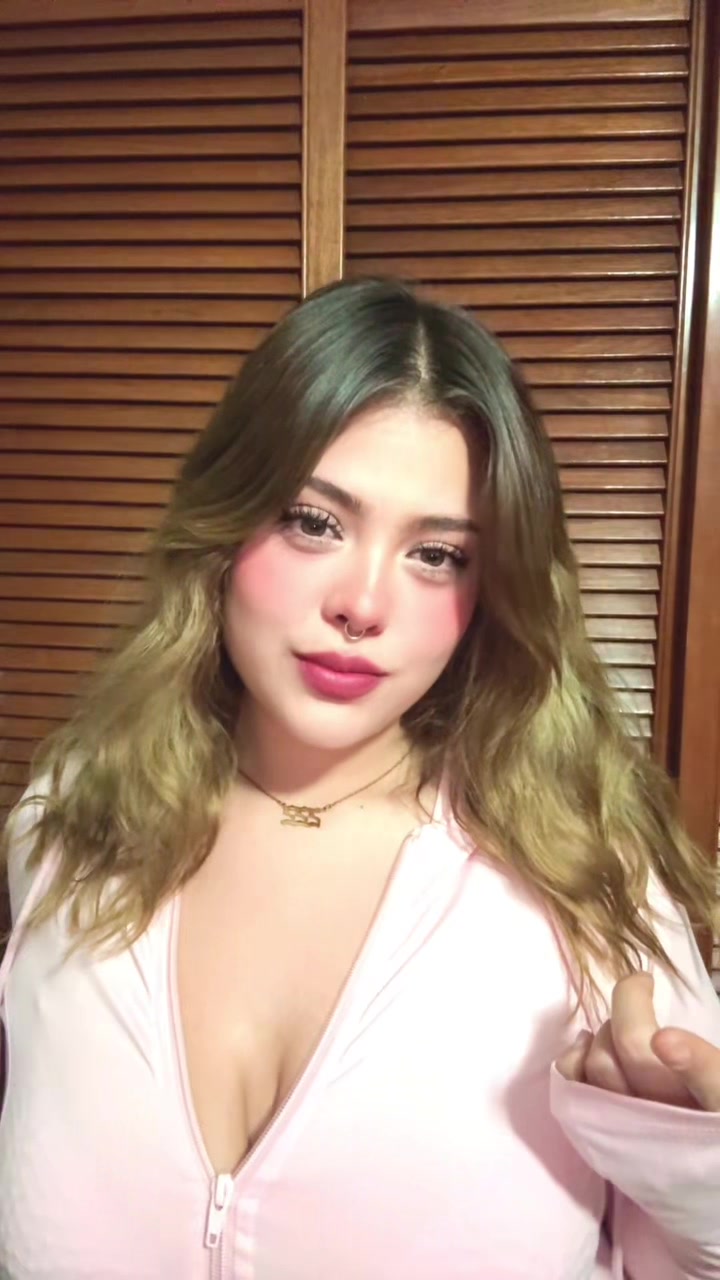 @xenialugert